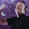 Padre Guilherme num Dj Set em Guimarães